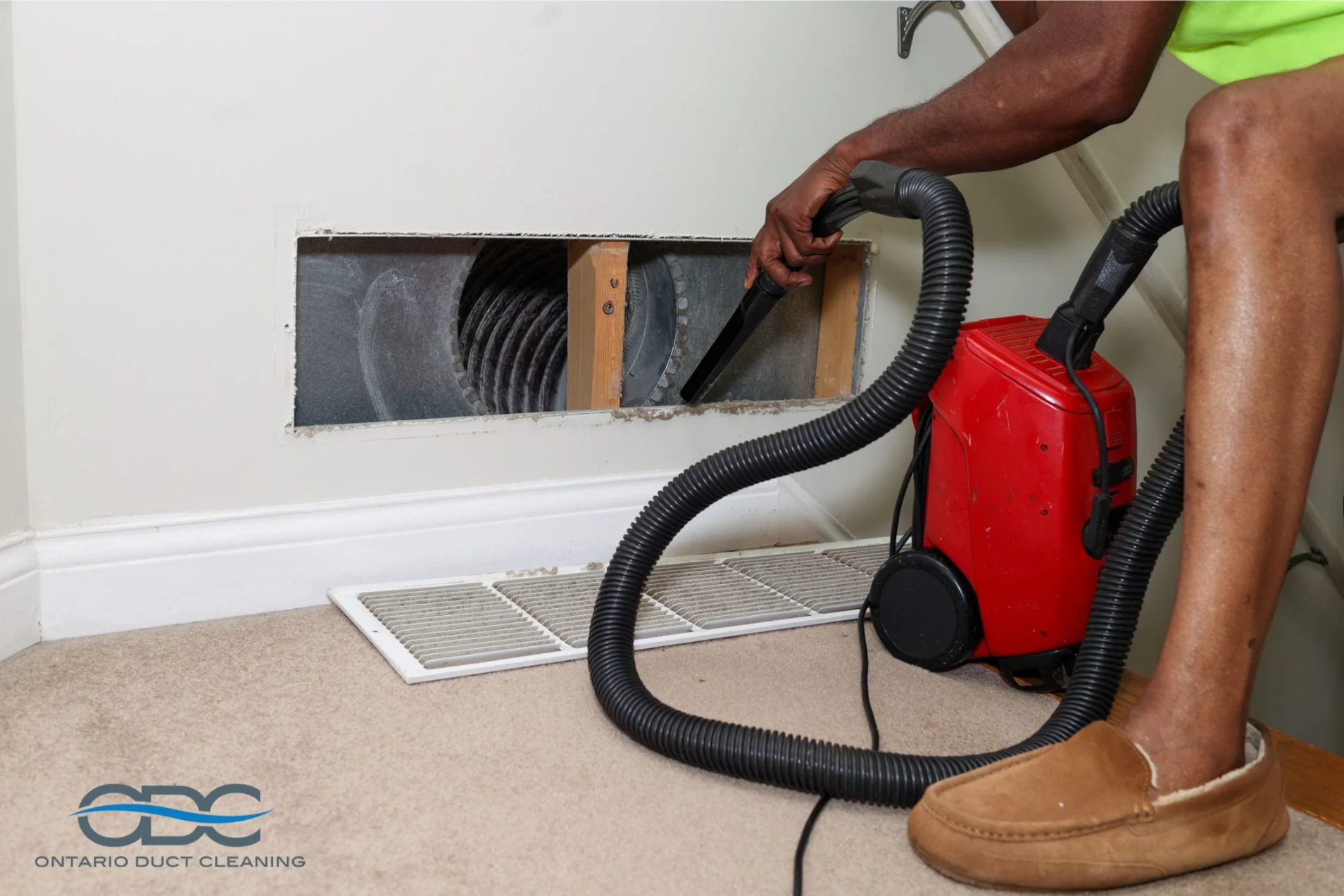 DIY vs Professional Duct Cleaning